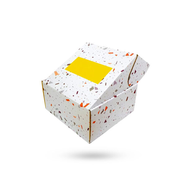 medium size mailer boxes
